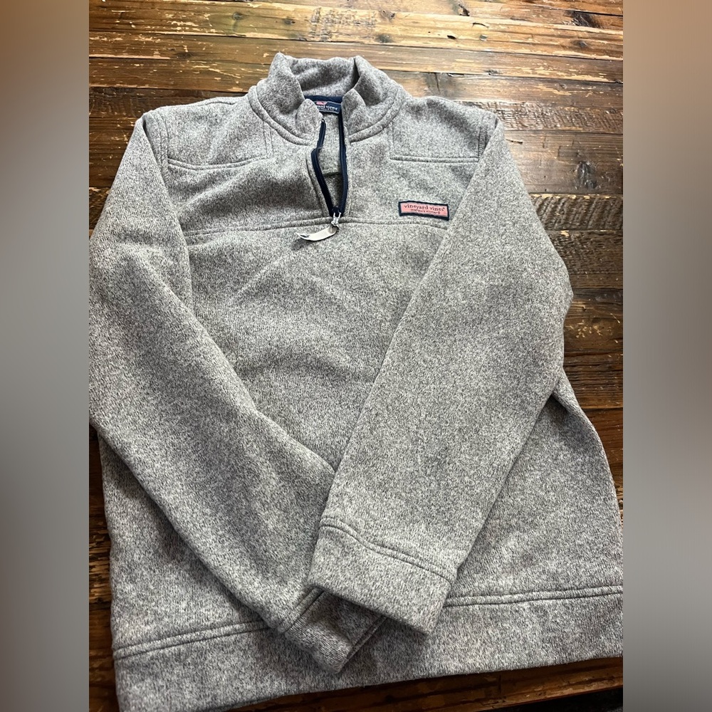 Men's vineyard vines Heather gray shep shirt. Size small